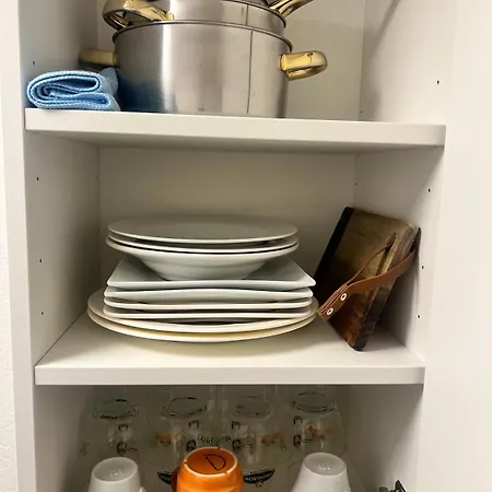 Newly Renovated Stylish & Spacious Apartamento Huttwil