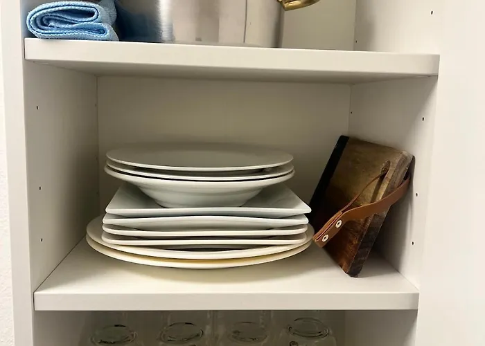 Newly Renovated Stylish & Spacious Apartamento Huttwil